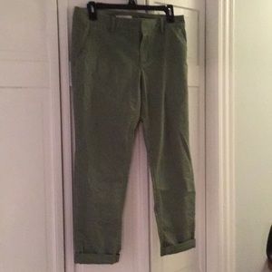 Loft Capris 6P